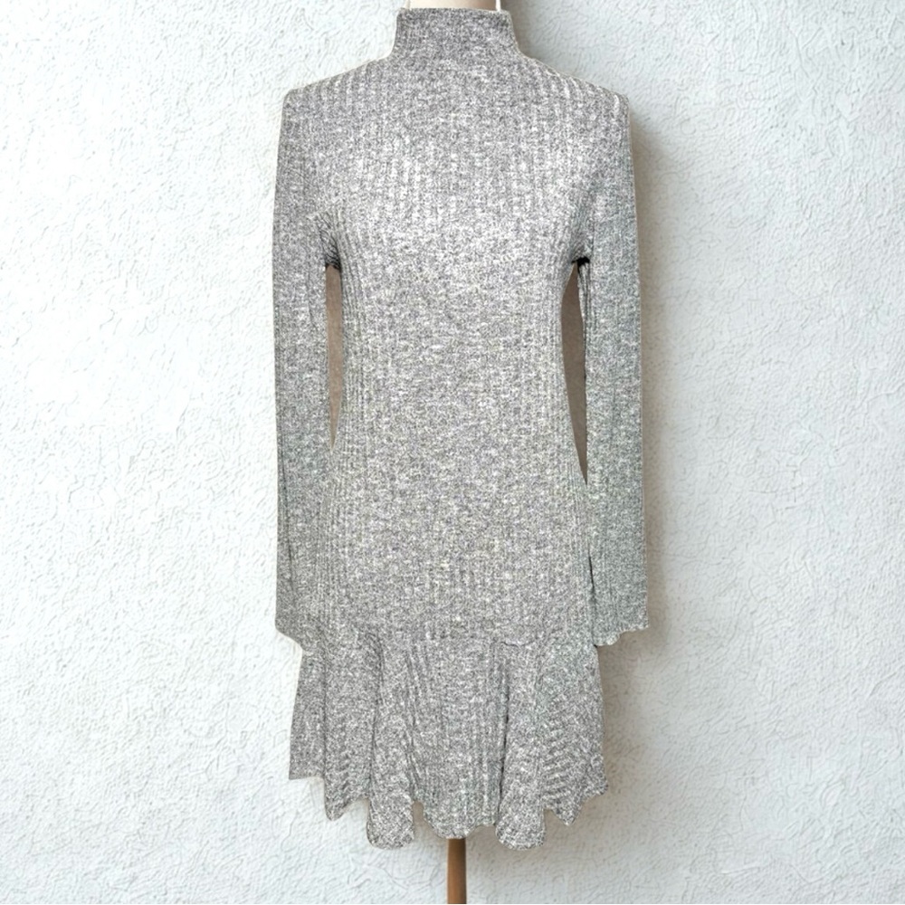 Hayden Los Angeles  Gray Creme Knit  Midi Flare Dress Women Medium NWT